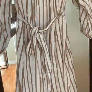 H&M Dresses - Maxi long sleeve cotton dress. H&M Dresses - Maxi long sleeve cotton dress.